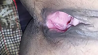 Desi Bhabhi Ruchana Przez Desi Bchabi W Hardcore'Owym Seksie Biseksualnym W Desi