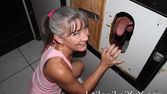 Milf Amateur Découvre Les Joies D'Un Glory Hole